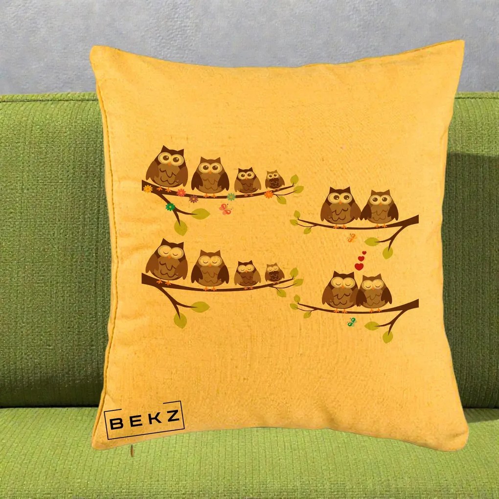 Perna Decorativa Familie de Bufnite pe Ramuri, 40x40 cm, Galben, Husa Detasabila, Perna Inclusa, BEKZ®