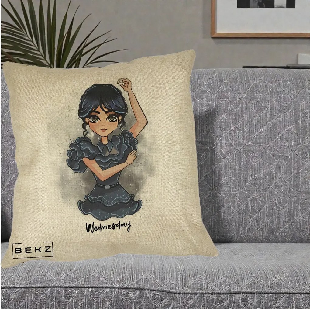 Perna Personalizata Wednesday Addams Dancing Queen, 40x40 cm, Crem, Husa Detasabila, Perna Inclusa, BEKZ®