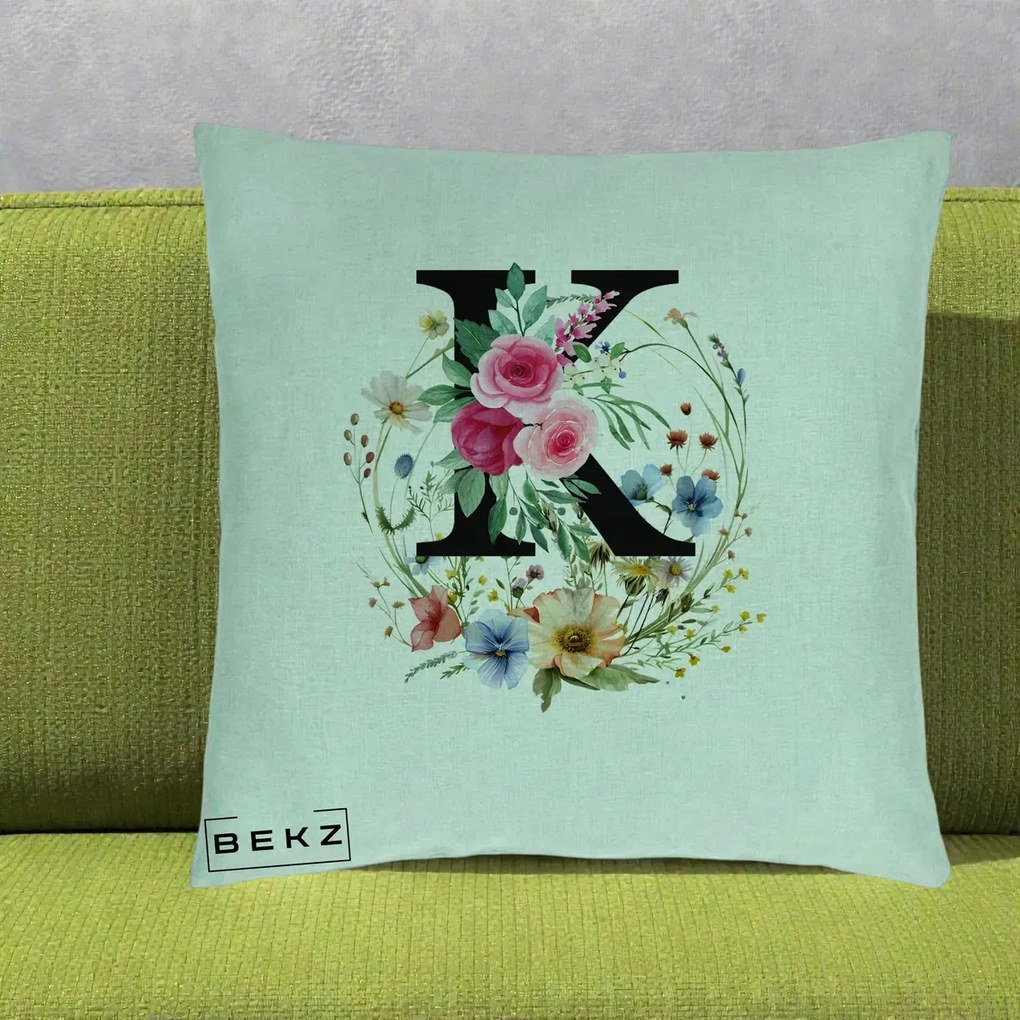 Cadou Personalizat - Perna Personalizata Monogram Litera K cu Flori Acuarela, 40x40 cm, Verde Menta, Husa Detasabila, Perna Inclusa, BEKZ®