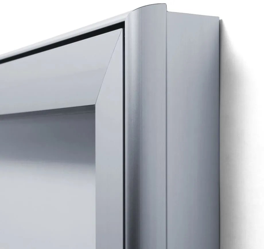 Vitrina de exterioare cu incuietoare pentru informatii 6 x A4 - spate din tabla, tip L, aluminiu