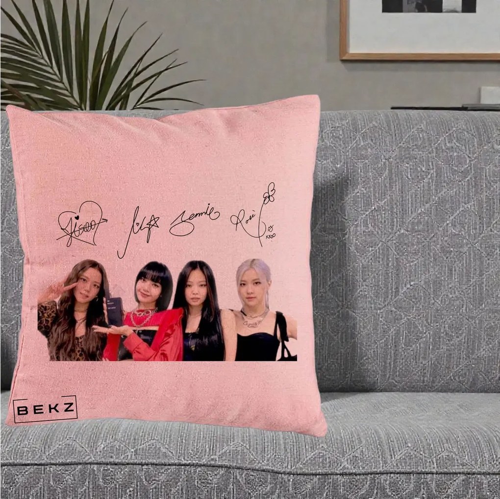 Perna Personalizata K-pop BLACKPINK Semnaturi, 40x40 cm, Roz, Husa Detasabila, Perna Inclusa, BEKZ®