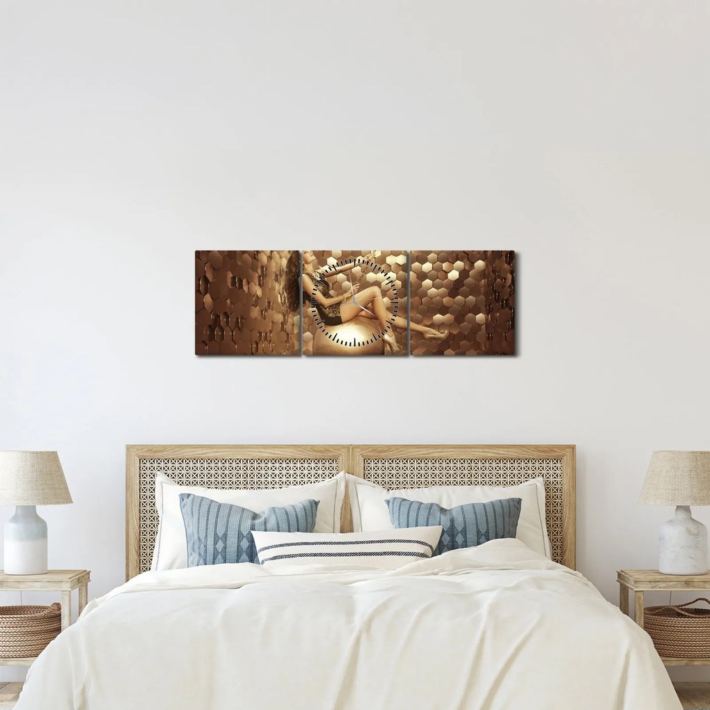 Tablou - Femeia în încăperea de aur (cu ceas) (90x30 cm)