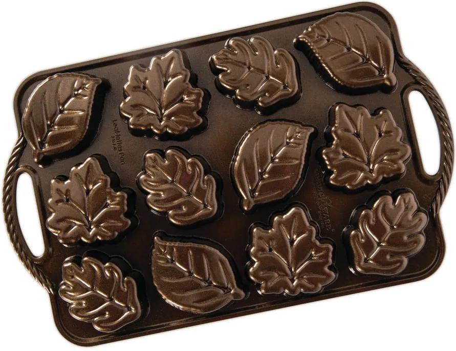 Formă pentru 12 mini prăjituri Nordic Ware Leaves, 0,6 l