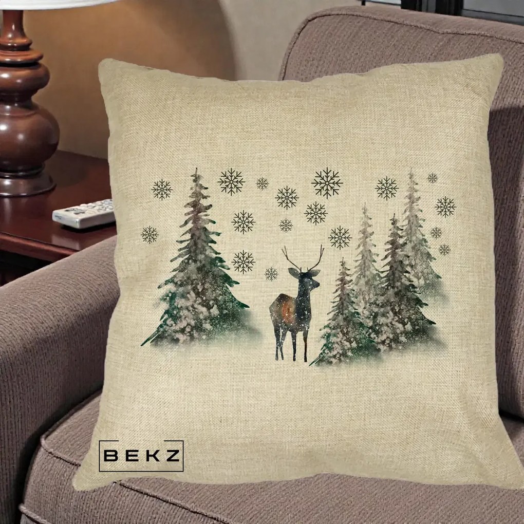 Perna Decorativa Ren in Padure Inzapezita, 40x40 cm, Crem, Husa Detasabila, Perna Inclusa, BEKZ®