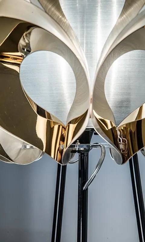 Lampadar cu trepied realizat manual Flora Gold