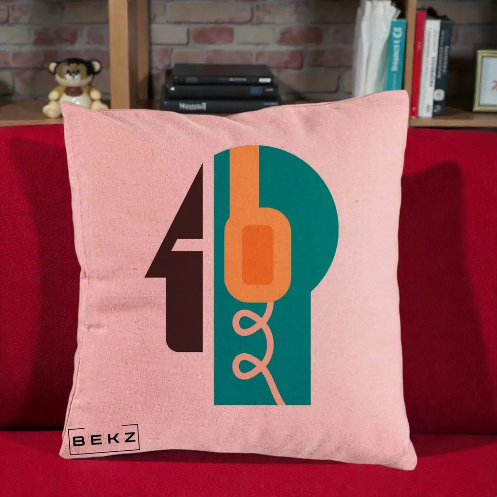 Perna Personalizata Retro Casti Muzicale, 40x40 cm, Roz, Husa Detasabila, Perna Inclusa, BEKZ®