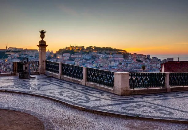 Fotografie Lisbon at dawn, Jorg Greuel