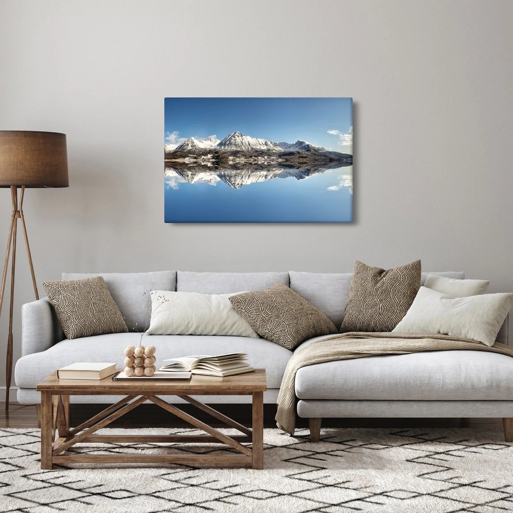 Tablou cu munți și reflectarea lor (90x60 cm)