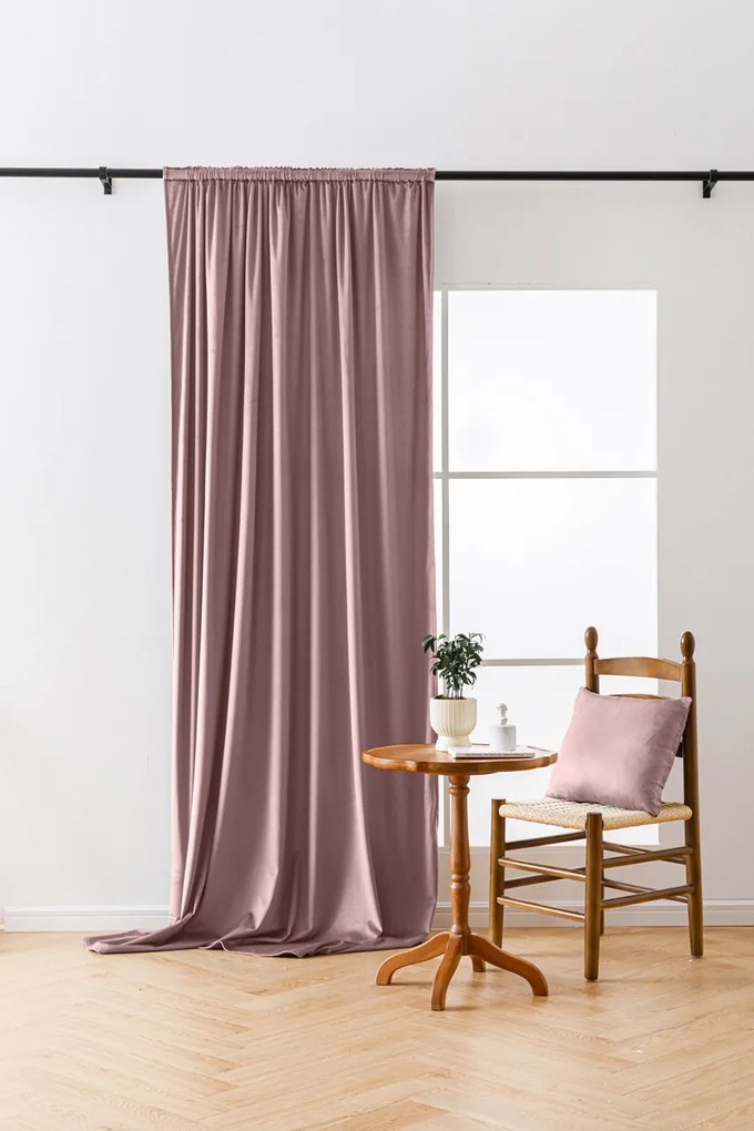 Draperie opaca violet deschis VELVET 135x250 cm Sistem de agatare: Inele metalice