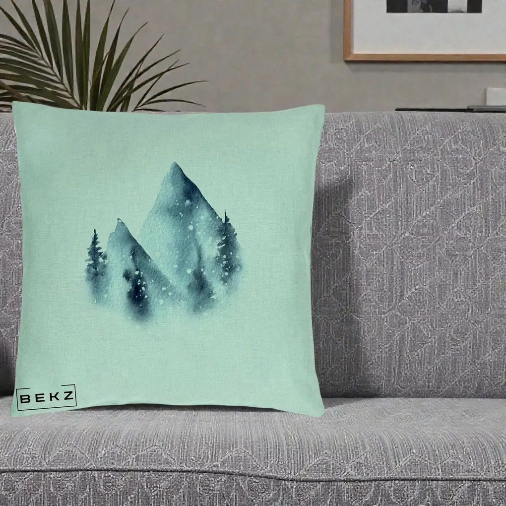Perna Decorativa Munti Inzapeziti Acuarela Indigo, 40x40 cm, Verde Menta, Husa Detasabila, Perna Inclusa, BEKZ®