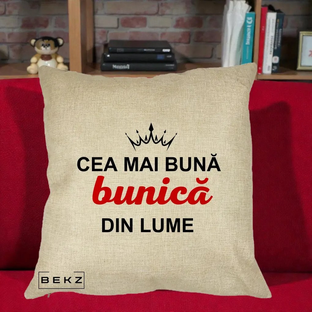 Cadou pentru Bunica - Perna Personalizata Cea Mai Buna Bunica Din Lume Coroana Neagra, 40x40 cm, Crem, Husa Detasabila, Perna Inclusa, BEKZ®