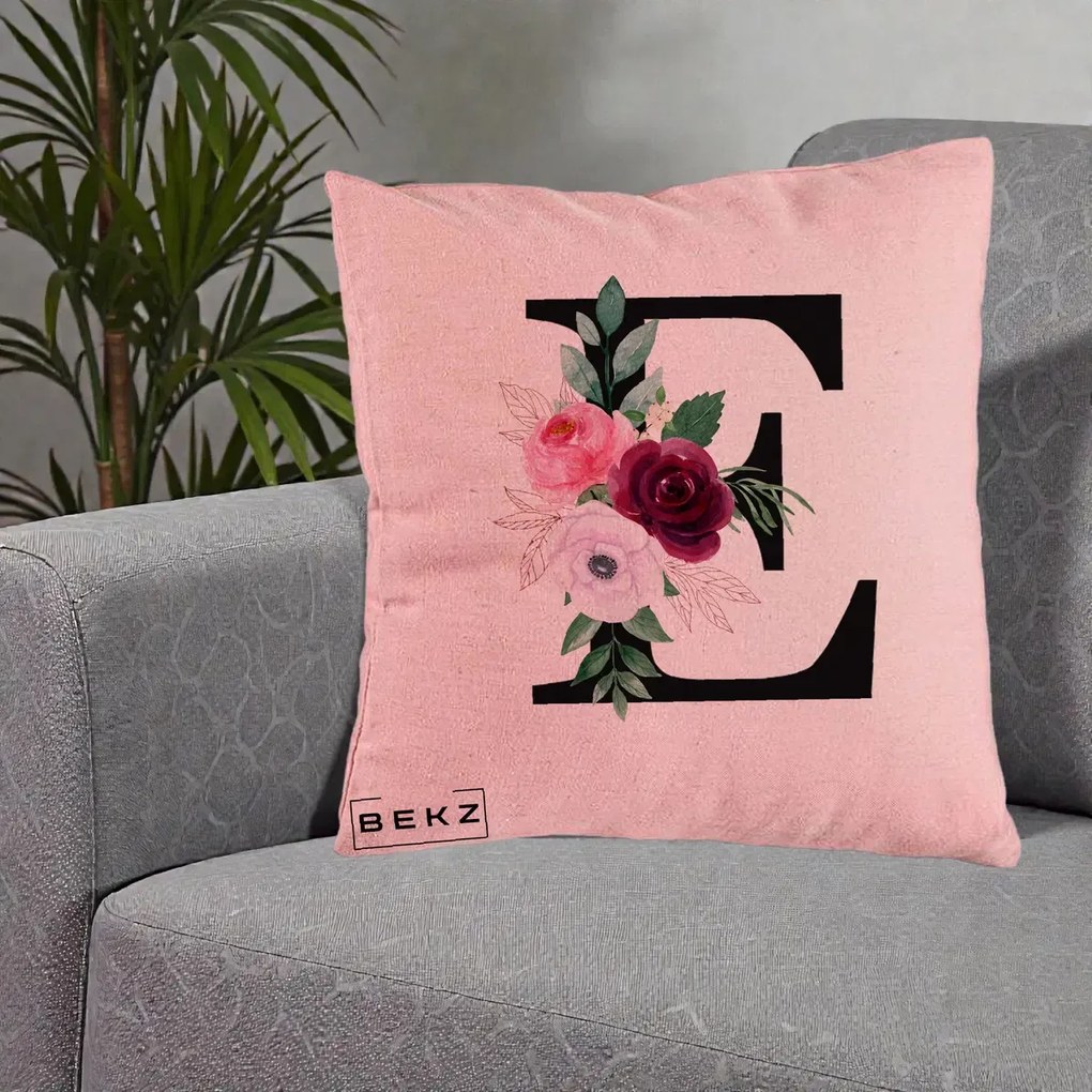 Cadou Personalizat - Perna Personalizata Monograma Florala Litera E, 40x40 cm, Roz, Husa Detasabila, Perna Inclusa, BEKZ®