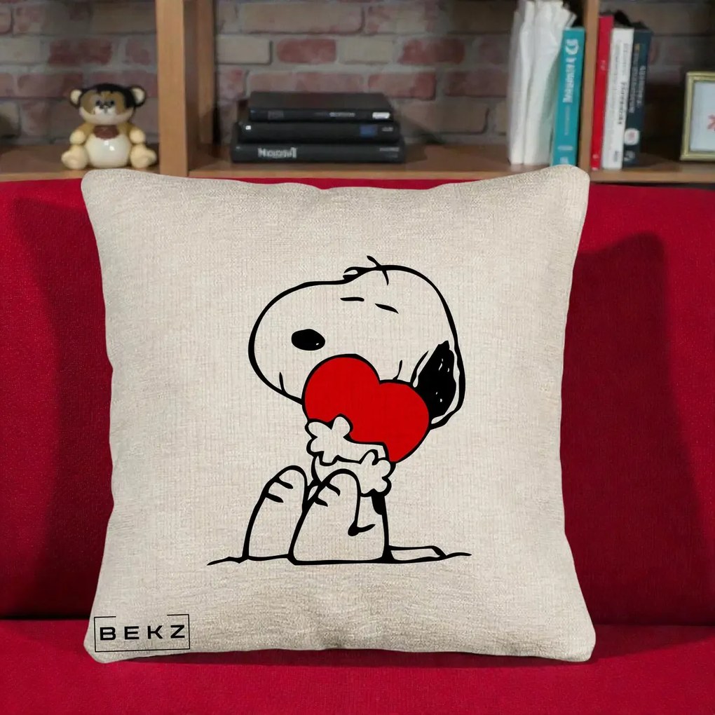 Perna Personalizata Snoopy cu Inima, 40x40 cm, Bej Canapea, Husa Detasabila, Perna Inclusa, BEKZ®