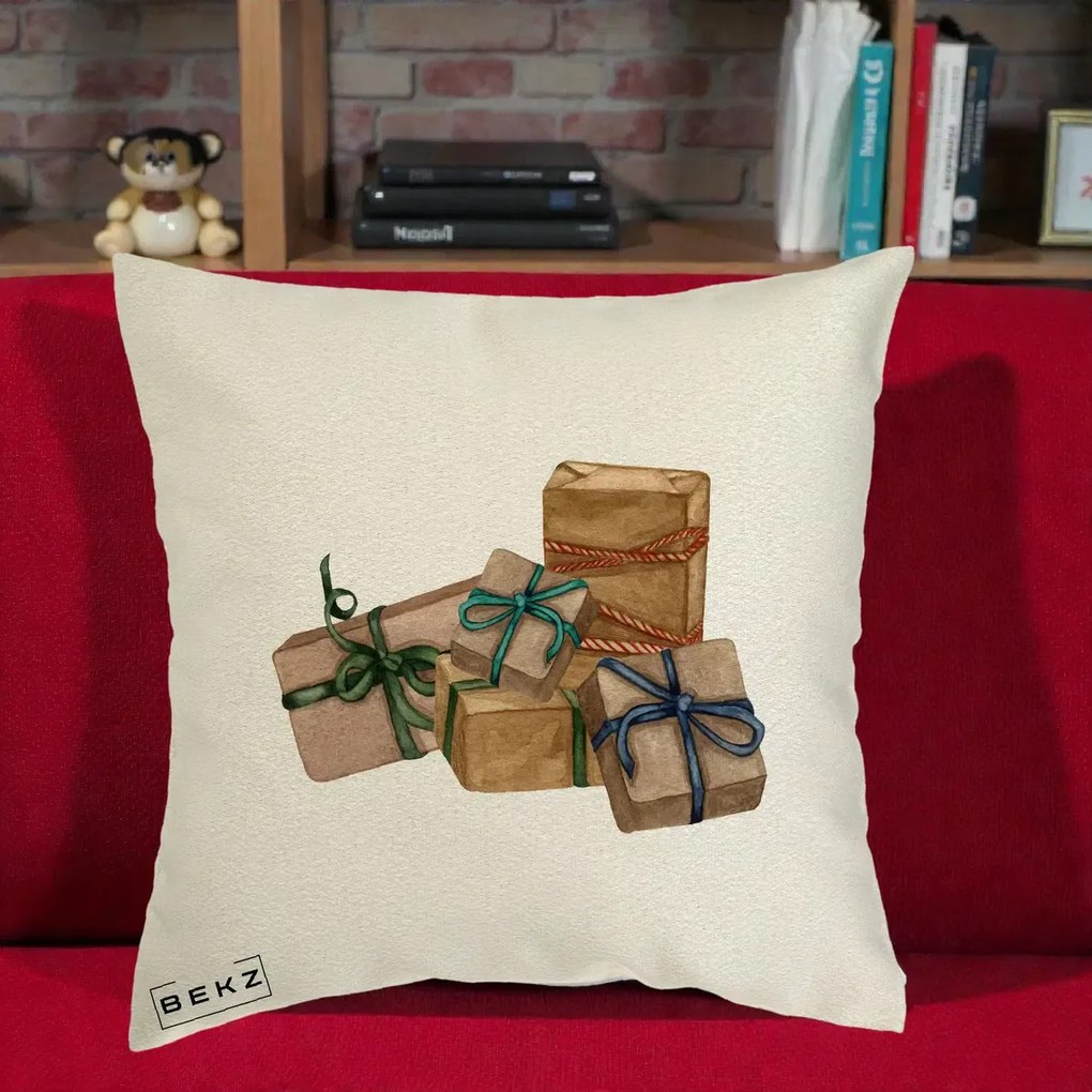 Perna Decorativa Cadouri de Craciun Kraft, 40x40 cm, Ecru, Husa Detasabila, Perna Inclusa, BEKZ®