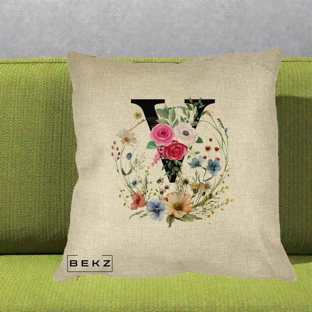 Cadou Personalizat - Perna Personalizata Monograma Florala Litera V cu Coroana, 40x40 cm, Crem, Husa Detasabila, Perna Inclusa, BEKZ®