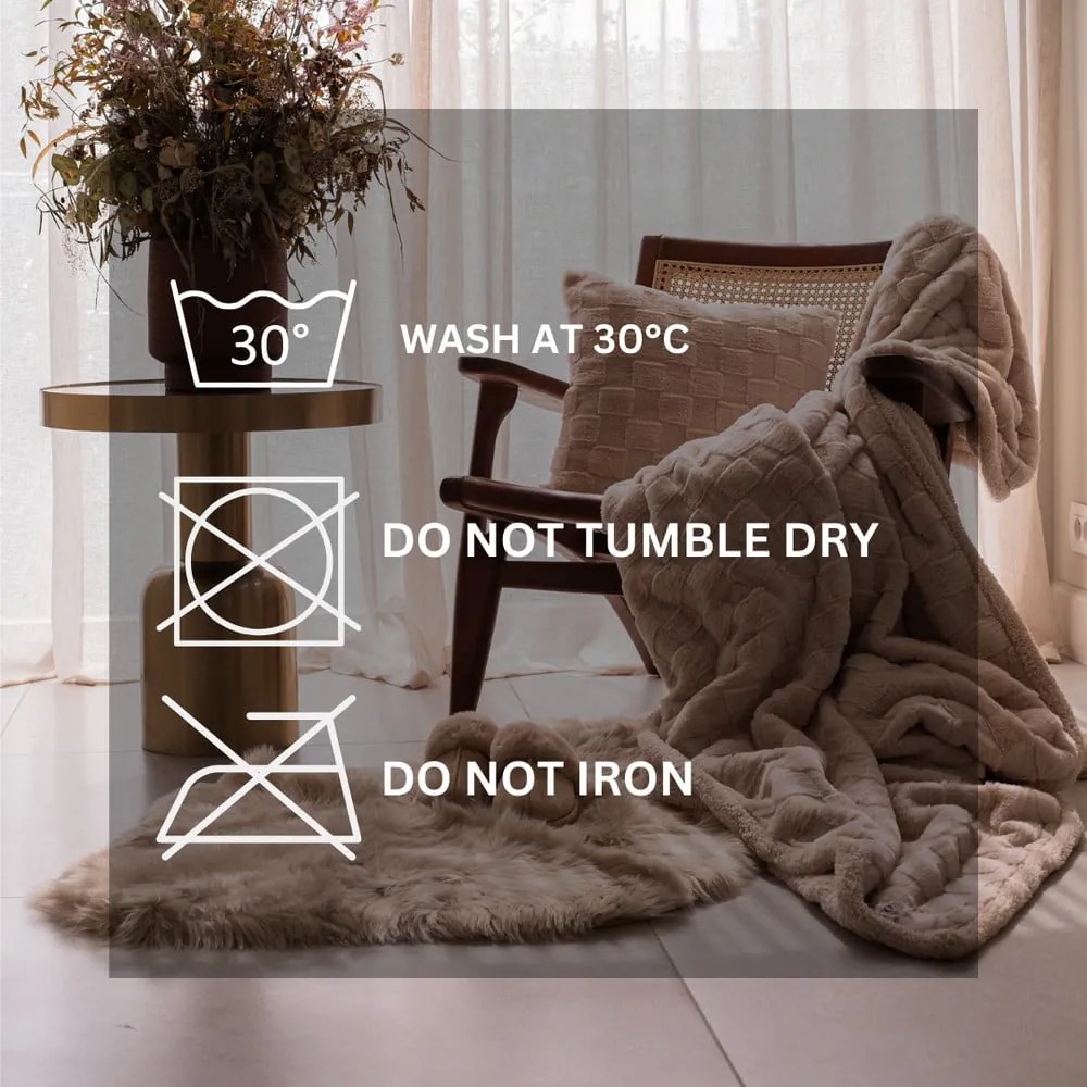 Pernă decorativă din micropluș/cocolino 45x45 cm Rava – Tiseco Home Studio