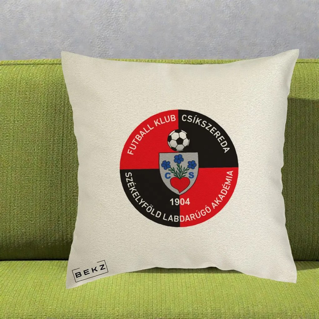 Perna Personalizata FK Csikszereda 1904 Fotbal, 40x40 cm, Ecru, Husa Detasabila, Perna Inclusa, BEKZ®