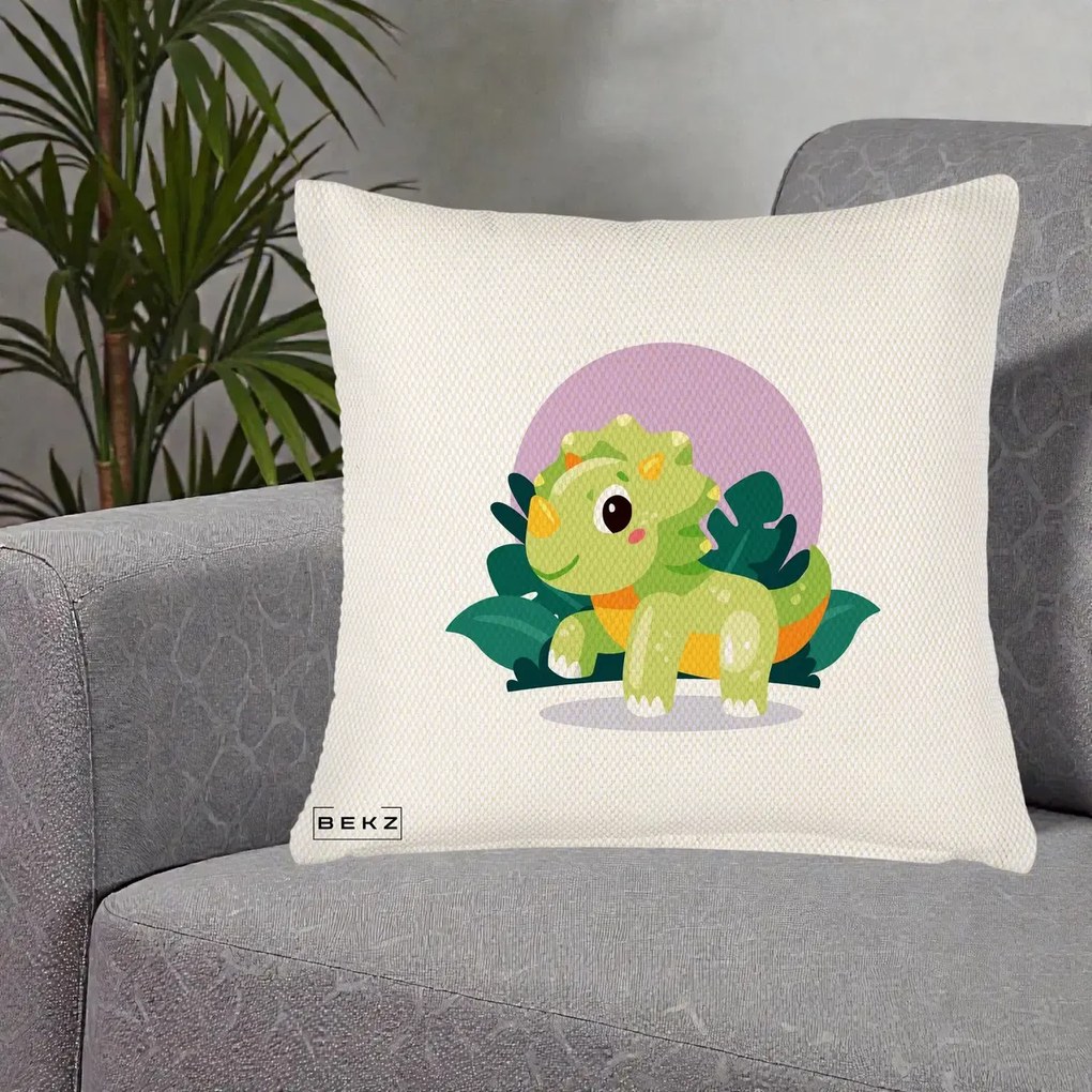 Perna Decorativa Triceratops Kawaii Verde, 40x40 cm, Crem Reliefat, Husa Detasabila, Perna Inclusa, BEKZ®
