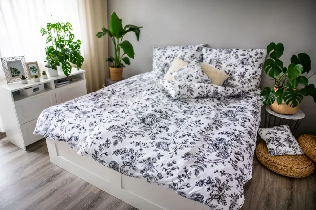 Lenjerie de pat  EMA BW Flower - satin de bumbac, 3 piese