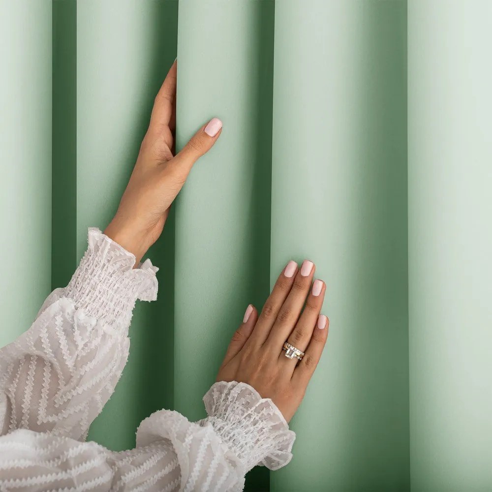 Draperie verde-mentă dimout (semi-opacă) 140x250 cm Carli Tie – Restilo