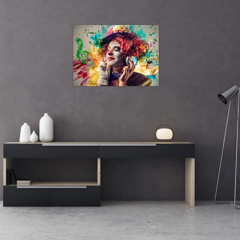Tablou pe sticlă - Artista cu căști (70x50 cm)