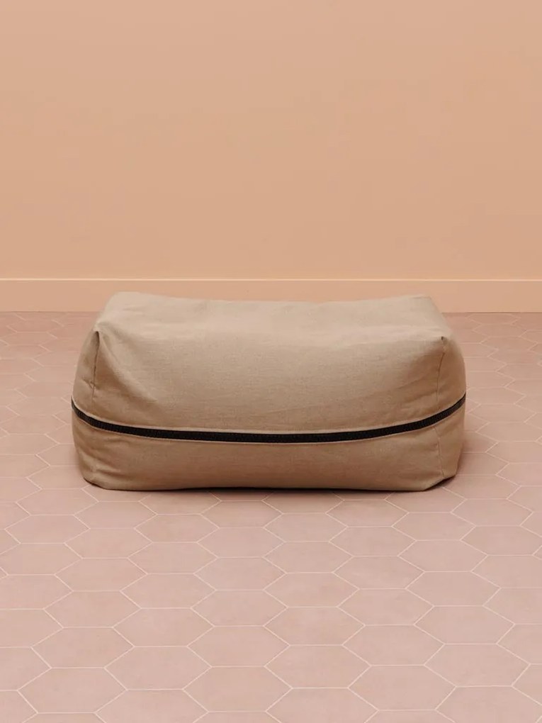 Puf bej, din textil, Sables-d'Olonne