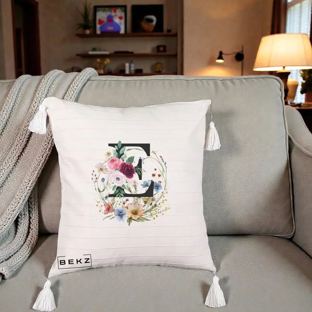 Cadou Personalizat - Perna Personalizata Monogram Litera E cu Flori Acuarela, 40x40 cm, Bej cu Franjuri, Husa Detasabila, Perna Inclusa, BEKZ®