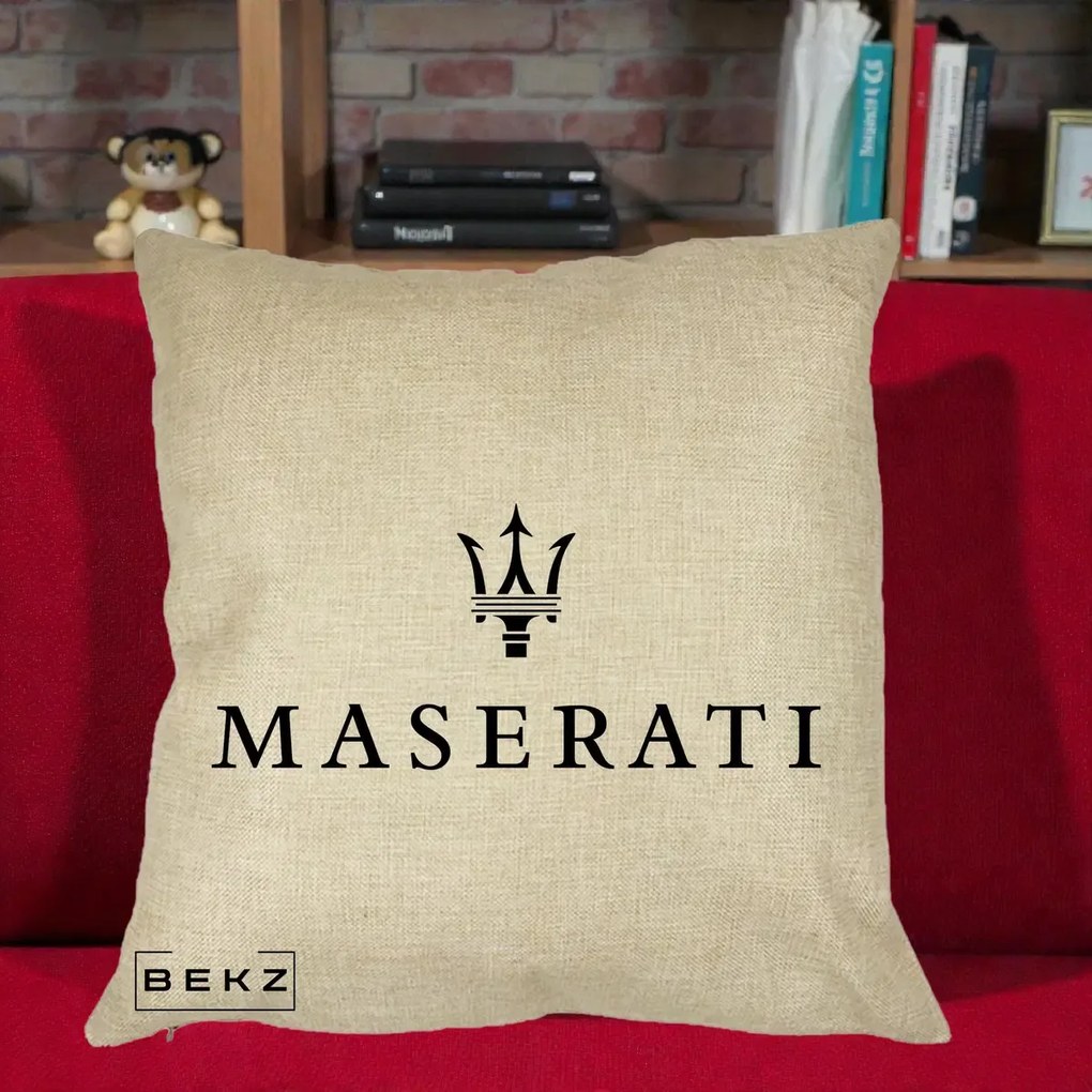 Perna Personalizata cu emblema Maserati, 40x40 cm, Crem, Husa Detasabila, Perna Inclusa, BEKZ®