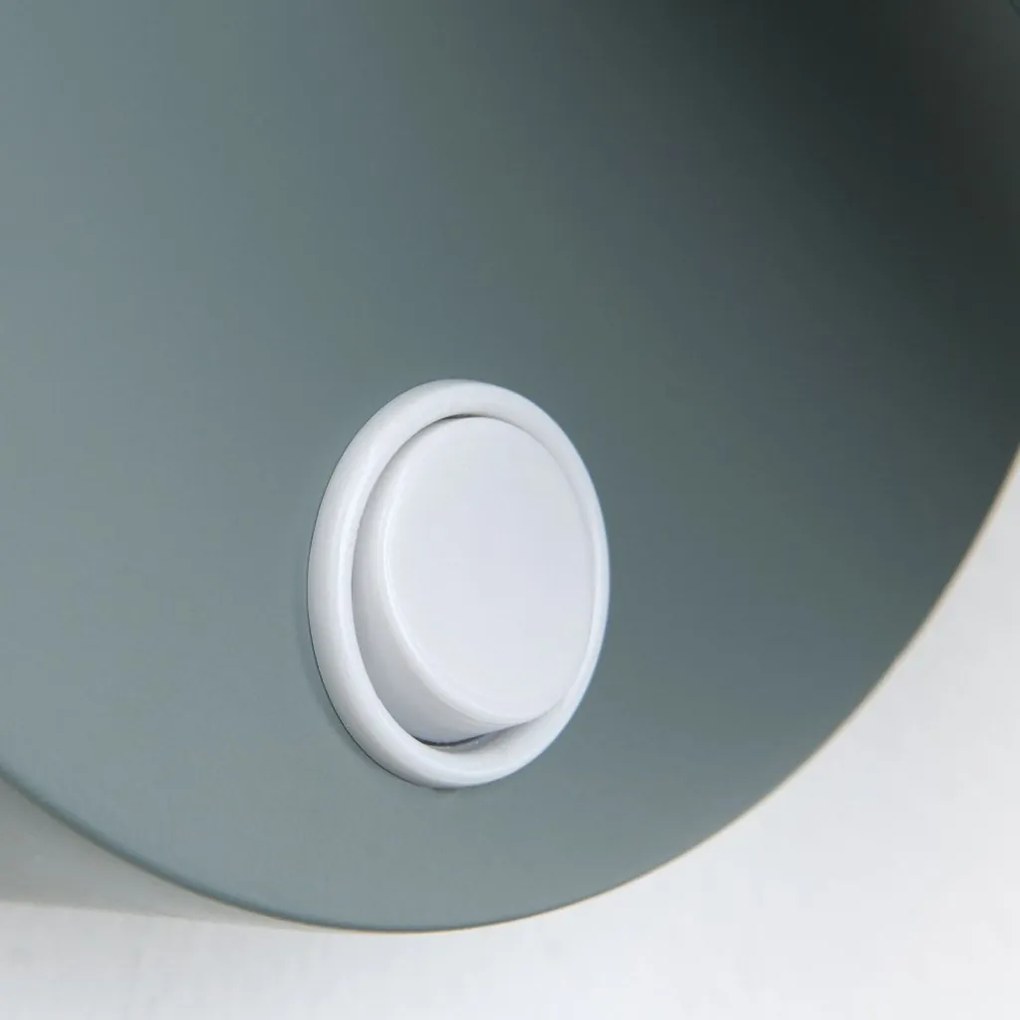 Aplica de perete cu spot directionabil stil minimalist PENN, verde deschis