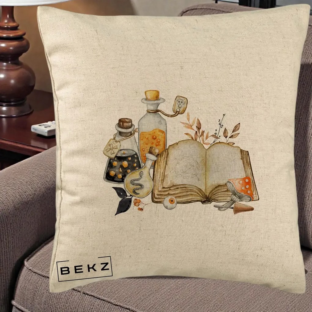 Perna Decorativa Grimoire Vrajitoare si Filtre Magice Halloween, 40x40 cm, Bej, Husa Detasabila, Perna Inclusa, BEKZ®