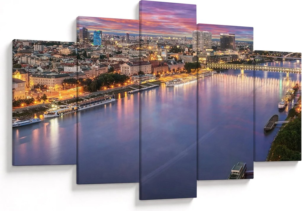 Tablou cu orașul Bratislava cu râu (150x105 cm)