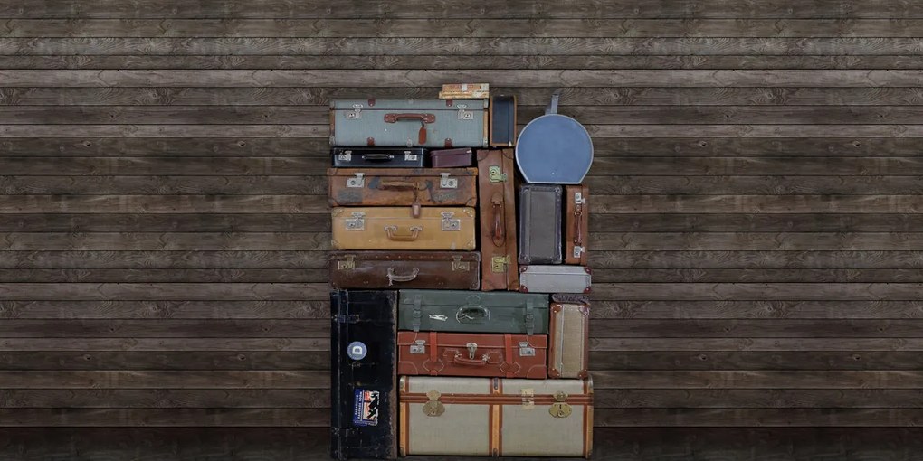 Tapet Stacked Suitcases, Pile, repetitiv, Rebel Walls