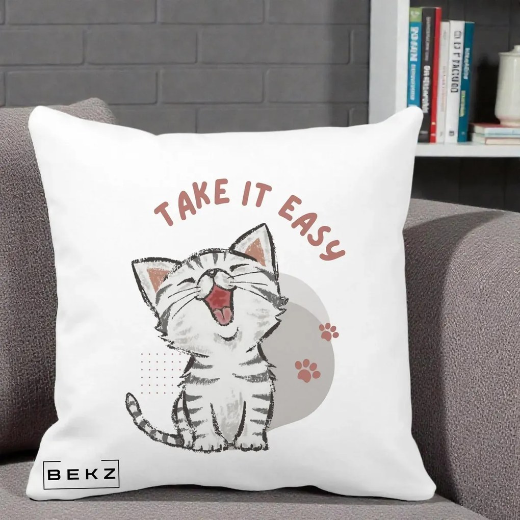 Perna Personalizata Take It Easy Cat, 40x40 cm, Alba Mata, Husa Detasabila, Perna Inclusa, BEKZ®