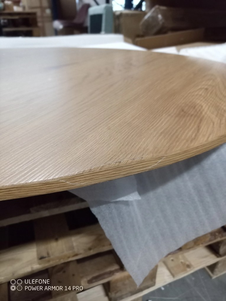 OFERTA Masa de dining din stejar cu picioare negre TETIS 100x100 calitatea a II-a