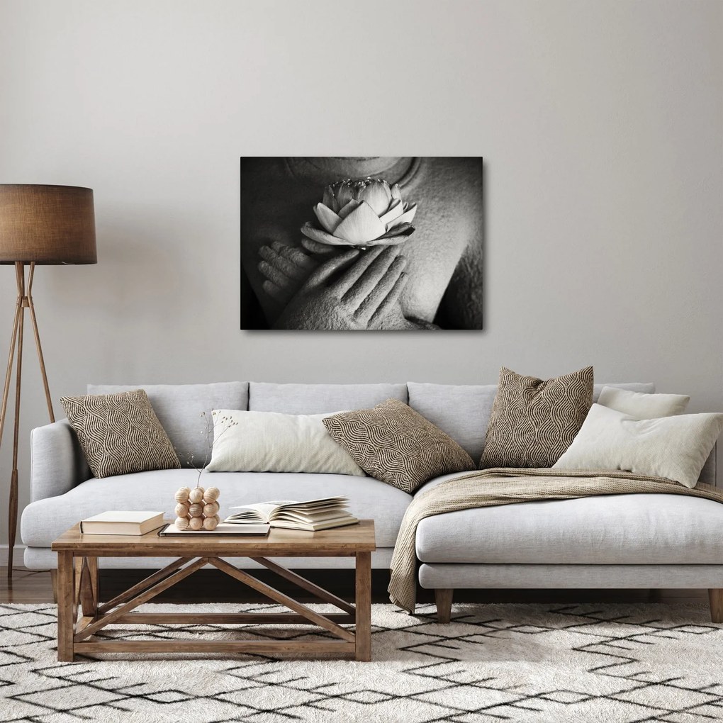 Tablou - Lotus în mâinile lui Buddha (70x50 cm)