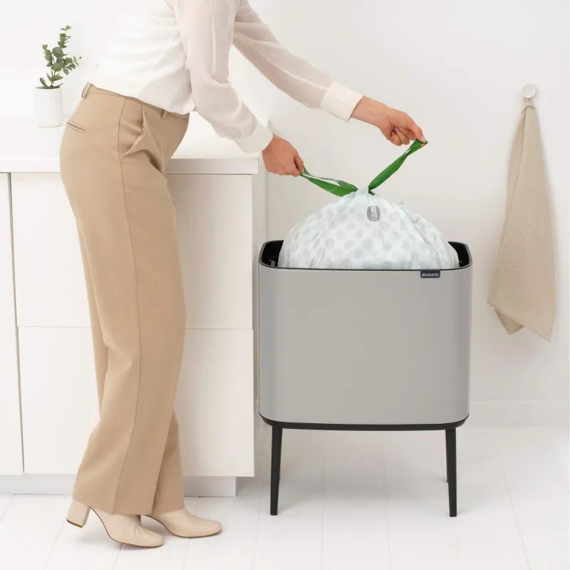 Cos de gunoi Brabantia Bo Touch 1010451, 36 L, Deschidere lina si silentioasa, Deschidere larga, Gri deschis