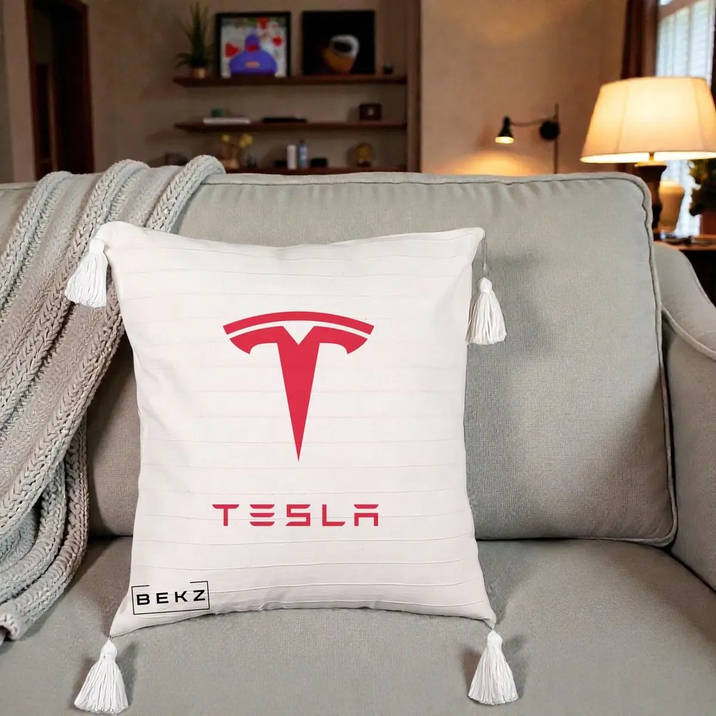 Perna Personalizata cu emblema Tesla, 40x40 cm, Bej cu Franjuri, Husa Detasabila, Perna Inclusa, BEKZ®