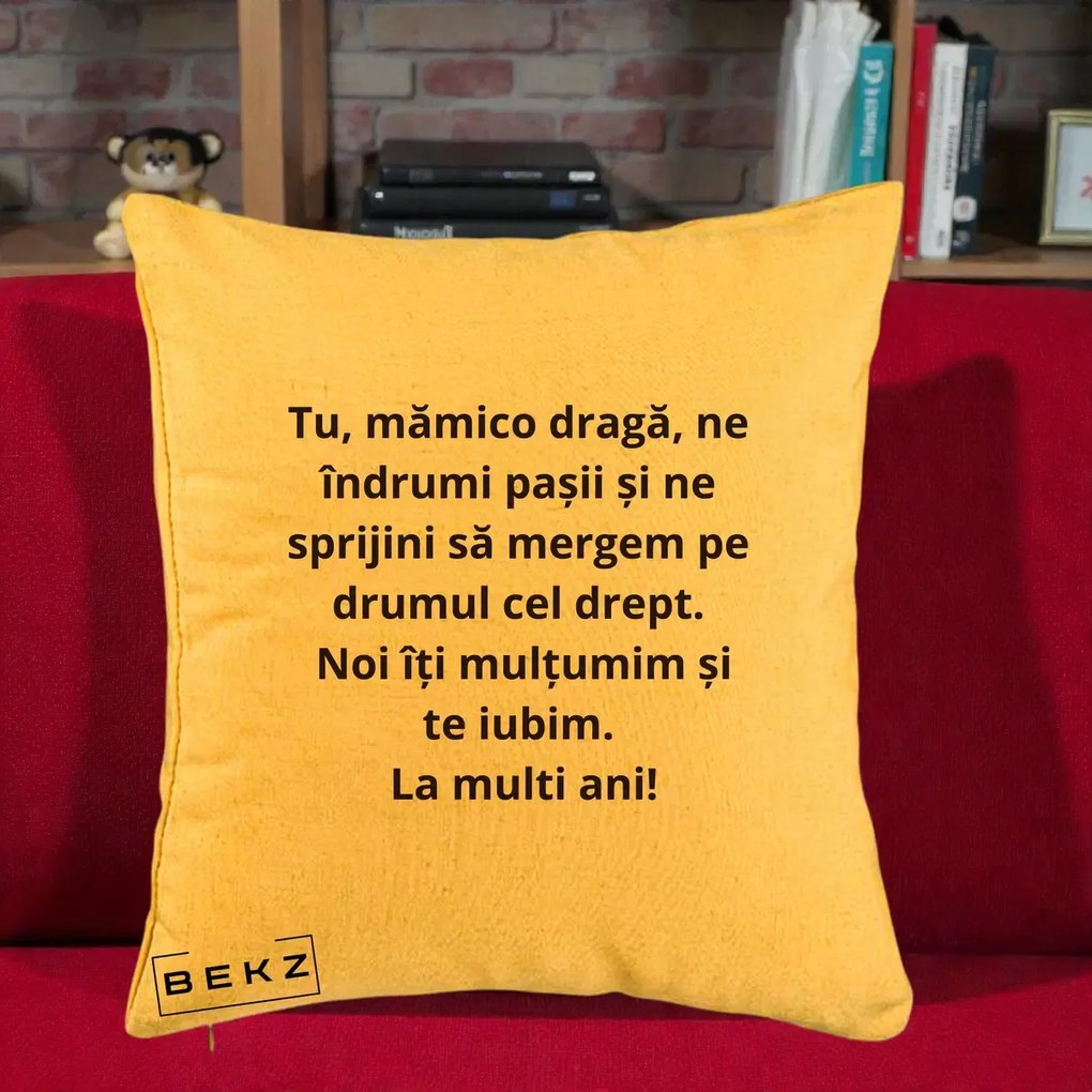 Cadou pentru Mama - Perna Personalizata Mamico Draga Te Iubim La Multi Ani cu Text Negru, 40x40 cm, Galben, Husa Detasabila, Perna Inclusa, BEKZ®