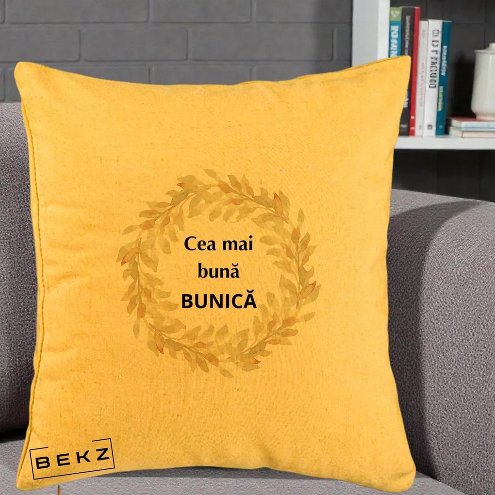 Cadou pentru Bunica - Perna Personalizata Cea Mai Buna Bunica Coronita Frunze Acuarela, 40x40 cm, Galben, Husa Detasabila, Perna Inclusa, BEKZ®