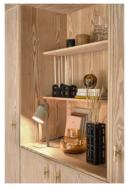 Vază neagră din polirășină lucrată manual (înălțime 30 cm) Lyst – Villa Collection