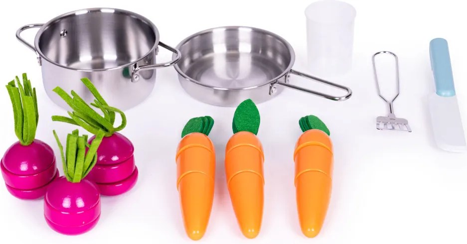 Bucătărie din lemn pentru copii cu grădină de legume și accesorii