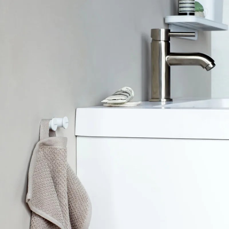 Set 2 agatatori prosoape Brabantia MindSet 1005681, Acoperire mineral, Kit de montare inclus, Pana la 2 kg, Alb