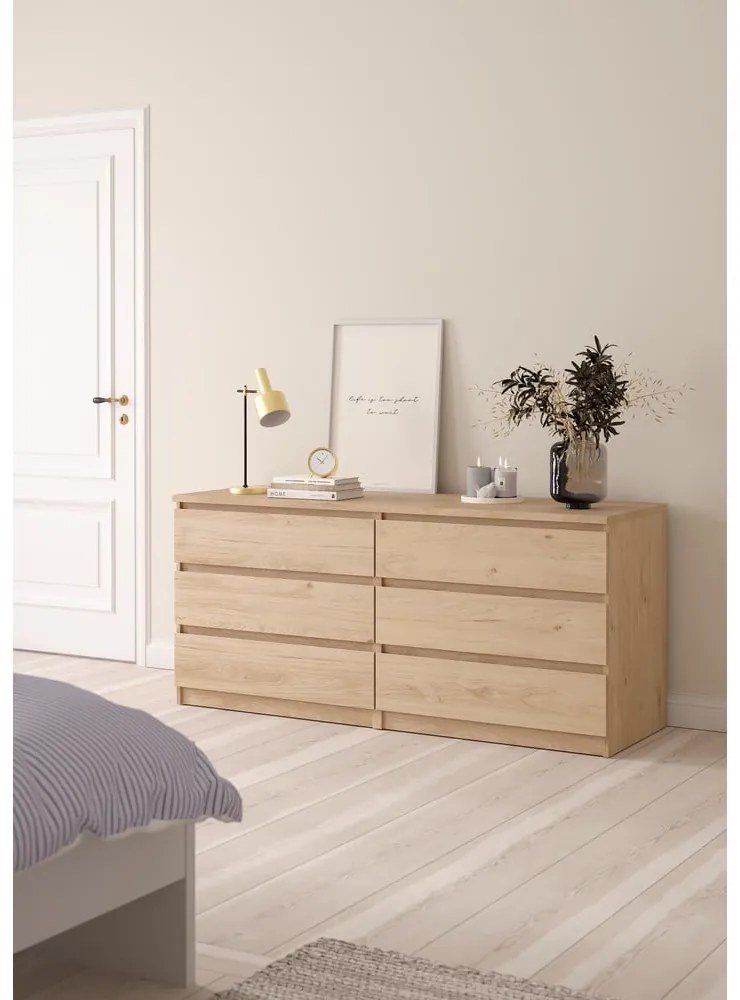 Comodă în culoare naturală cu aspect de lemn de stejar 154x70x50 cm Naia – Tvilum