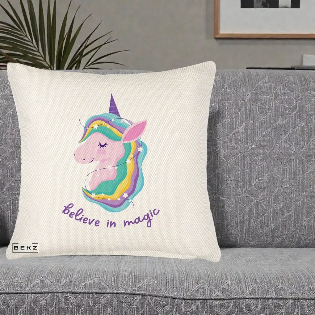 Perna Decorativa Unicorn Believe in Magic, 40x40 cm, Crem Reliefat, Husa Detasabila, Perna Inclusa, BEKZ®