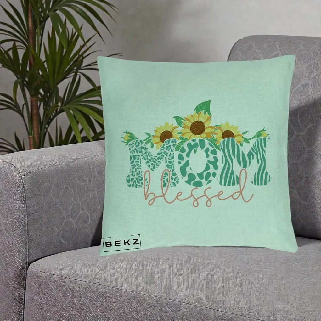 Cadou pentru Mama - Perna Personalizata Mom Blessed cu Floarea Soarelui Animal Print Teal, 40x40 cm, Verde Menta, Husa Detasabila, Perna Inclusa, BEKZ®