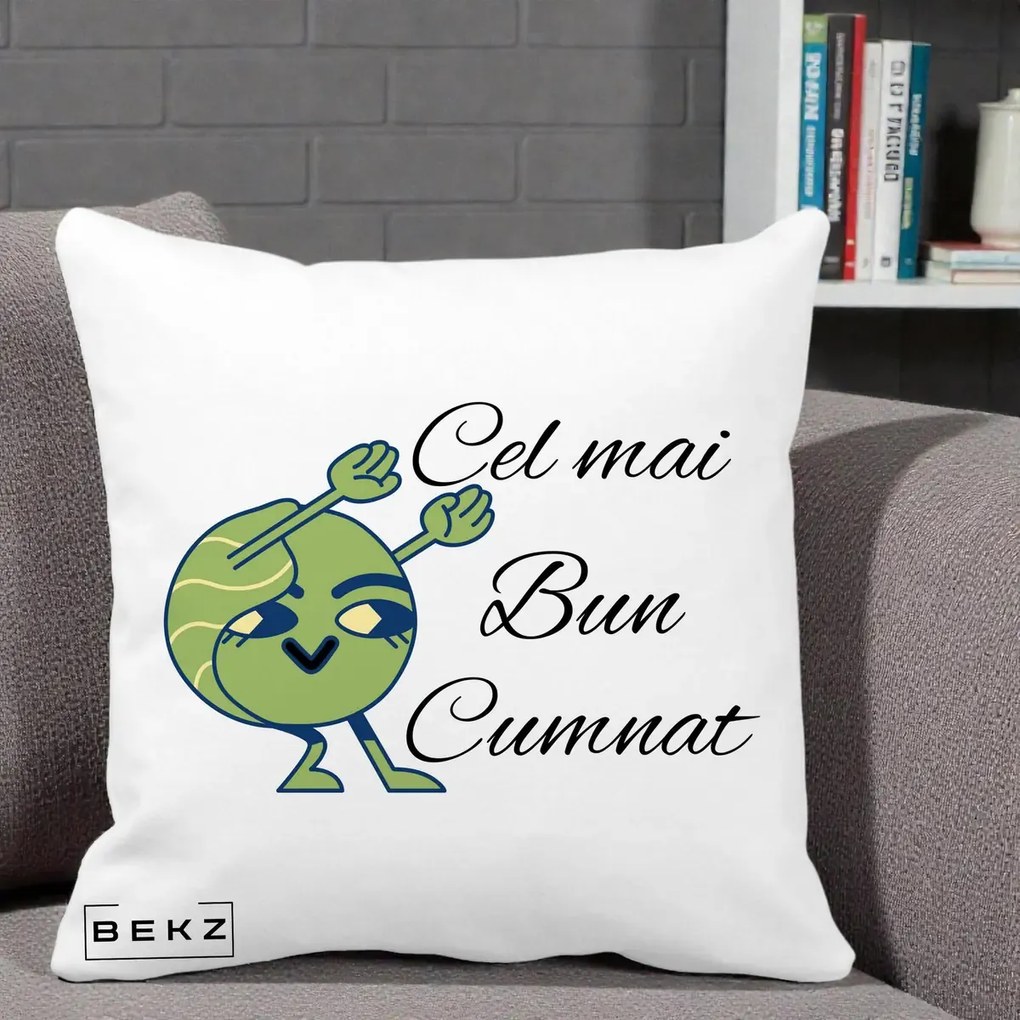 Cadou pentru Cumnat - Perna Personalizata Cel mai Bun Cumnat cu Personaj Funny Verde, 40x40 cm, Alba Mata, Husa Detasabila, Perna Inclusa, BEKZ®