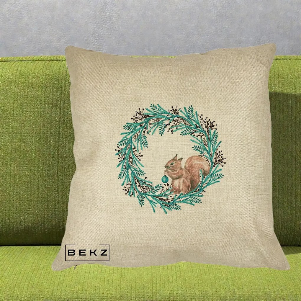 Perna Decorativa Coroana Turcoaz cu Veverita, 40x40 cm, Crem, Husa Detasabila, Perna Inclusa, BEKZ®