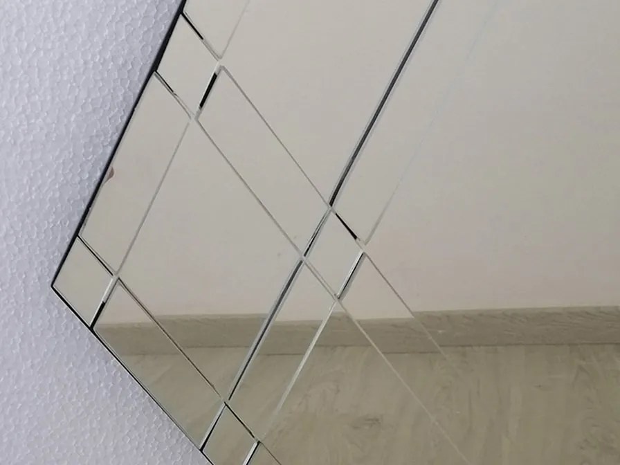 Oglinda decorativa design modern Vega 115x110cm