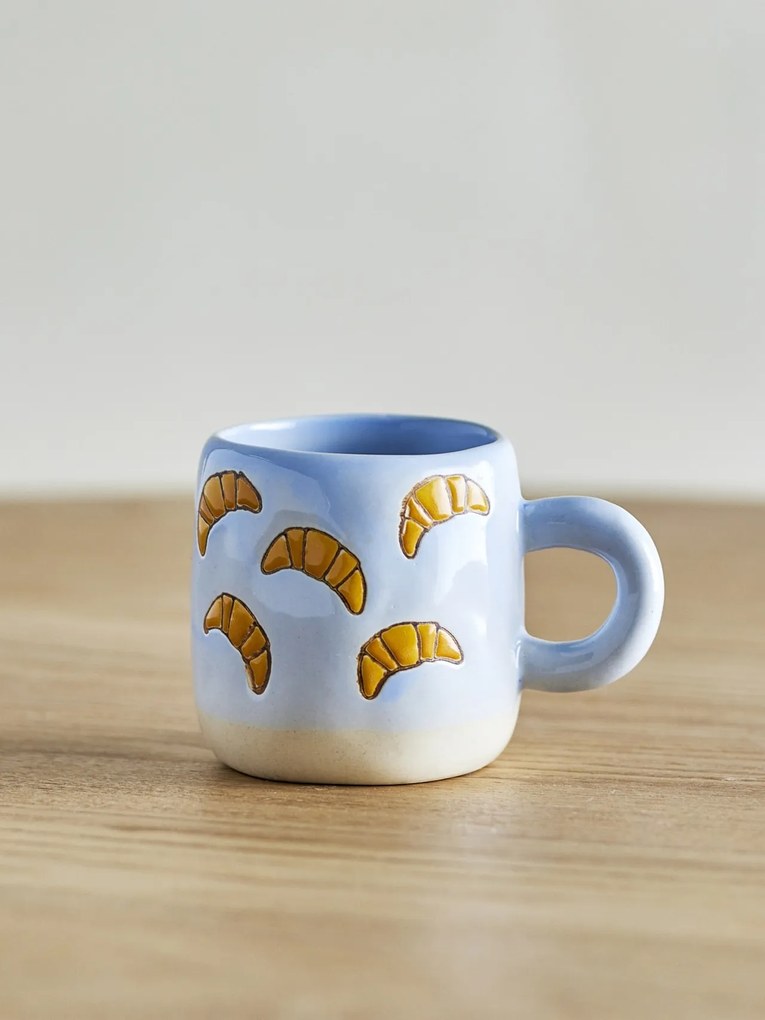 Cană din ceramică artizanală, albastru marin, pictată manual cu croissante, 6x7 cm, 110 ml, „Millie"