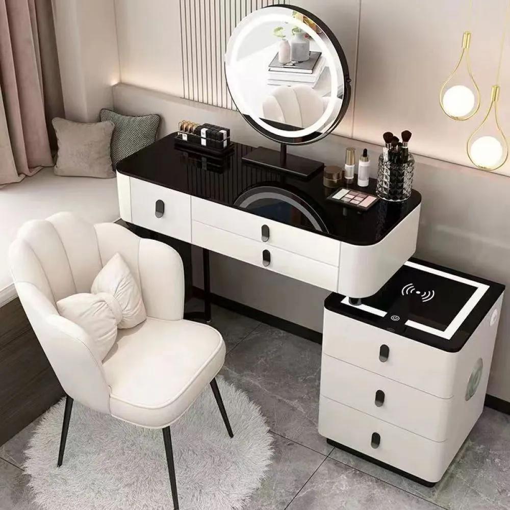 Set Margot, Masă de toaletă pentru machiaj cu oglindă iluminată LED, control touch, 6 sertare, comoda, scaun, Difuzor Bluetooth, zona încărcare fără fir, Alb, 80x50x75 cm